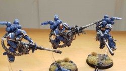 Angemalt gefallen mir die Springer echt gut, ganz gleich ob sie sinnvoll oder unrealistisch sind.